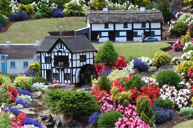 Babbacombe Model Village